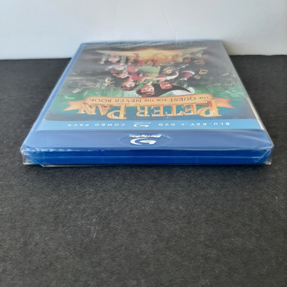 Peter Pan: The Quest for the Never Book Blu-Ray + DVD Combo Pack NEW SEALED - Picture 5 of 10